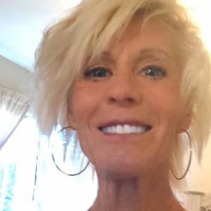 Meet your Posher, Pamela